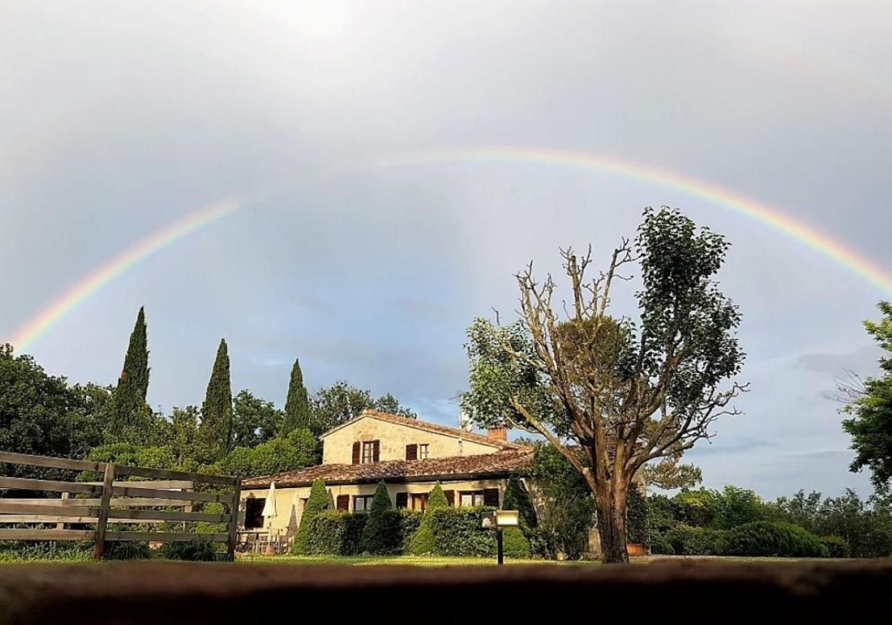 Fattoria Agriturismo Nerbona Villa Casole dʼElsa Dış mekan fotoğraf