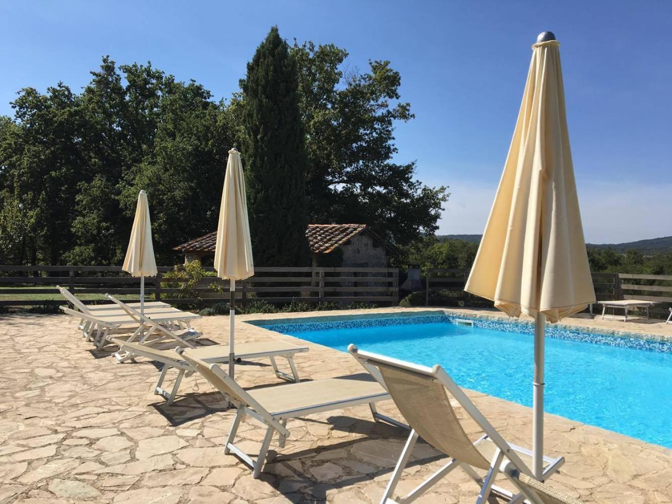 Fattoria Agriturismo Nerbona Casole dʼElsa Dış mekan fotoğraf