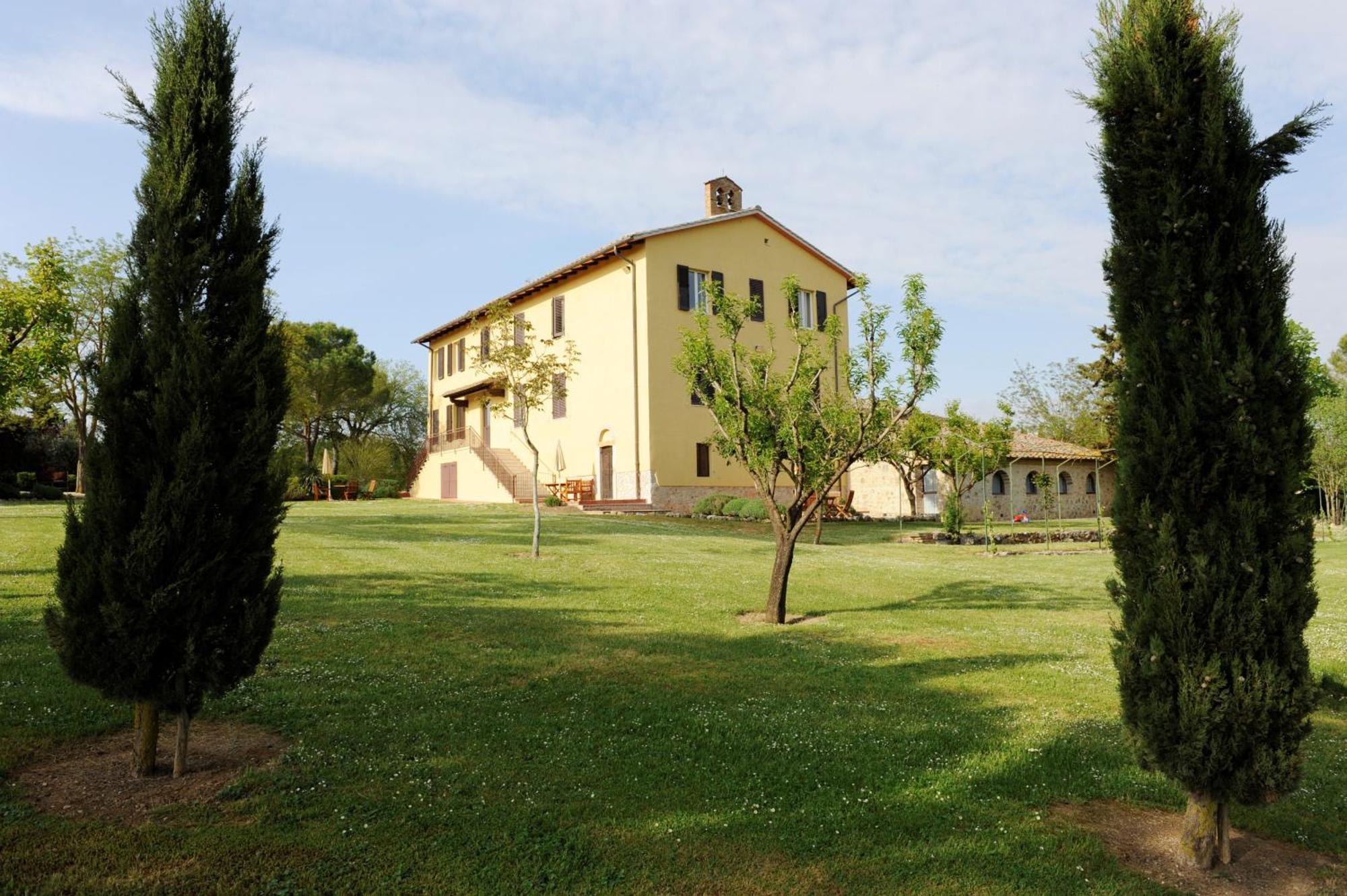 Fattoria Agriturismo Nerbona Casole dʼElsa Dış mekan fotoğraf
